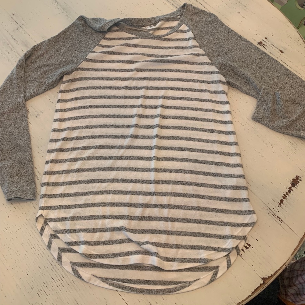 White And Gray Stripped long sleeve